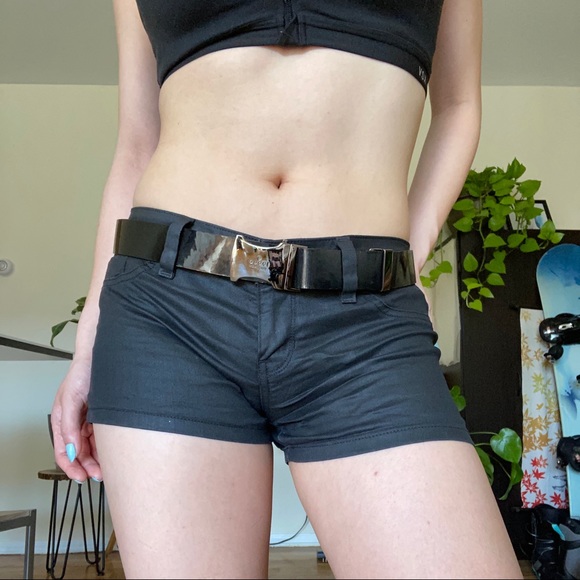 Gucci Shiny Silver Buckle Belt Patent Black - Picture 2 of 4